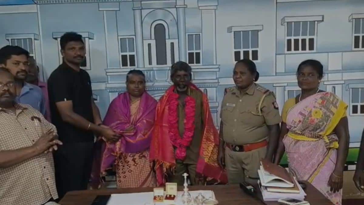 சென்னையை போல திருவாரூரிலும் நடந்த அதிசயம்.. வறுமையில் நேர்மை காட்டிய தூய்மைப் பணியாளர் துரை! 20 சவரன் நகை திருப்பிக் கொடுத்த நெகிழ்ச்சி!