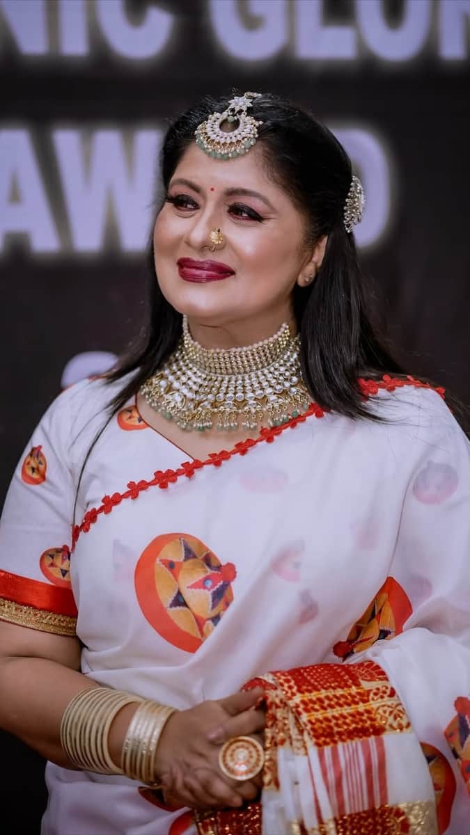 उन्होंने आगे कहा मैने 8 साल कड़ी मेहनत की और ये मेरे लिए काफी रोमांचक रहा क्योंकि मुझे नेम और फेम दोनों मिल रहे थे. आज मैनें जो कुछ कमाया ये उस वक्त की मेहनत और मेरे किरदार का नतीजा है.