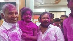 Shahajibapu Patil: शहाजीबापू पाटलांना अश्रू अनावर; सुनबाईने ZP विजयाचा गुलाल उधळला, दोघांचेही डोळे पाणावले