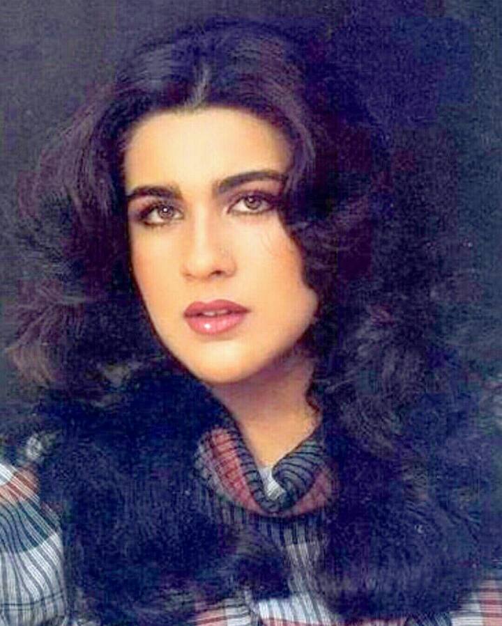एक पुराने इंटरव्यू में अमृता सिंह ने बताया था कि उन्हें बॉलीवुड फिल्म ‘बेताब’ में पहला मौका कैसे मिला और धर्मेंद्र ने उन्हें अपने बेटे सनी देओल की डेब्यू फिल्म के लिए कैसे चुना.