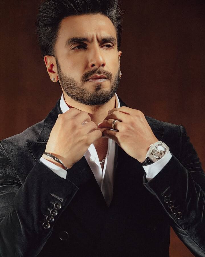 दिग्दर्शक रोहित शेट्टी यांच्या घरावर झालेल्या हल्ल्यानंतर, रणवीर सिंहलाही धमकी देण्यात आली आहे.