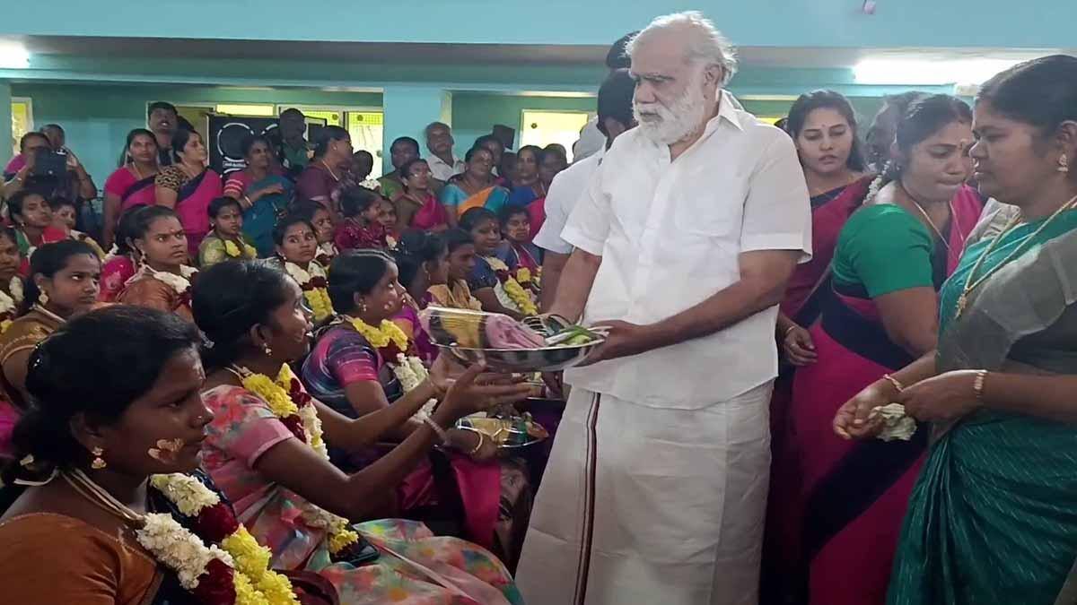 திமுக vs NDA: யார் வெற்றி பெறுவார்கள்? அமைச்சர் பெரியசாமி பரபரப்பு பேட்டி! தேர்தல் களம் சூடுபிடிக்குமா?