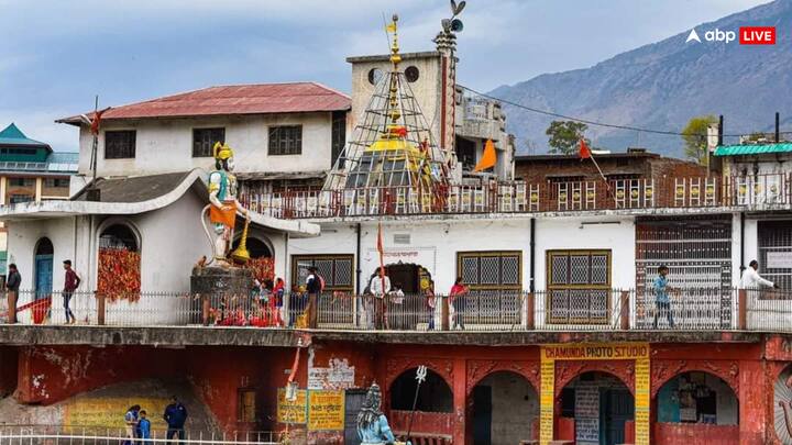 जन्म की तारीख (1, 10, 19, 28) को जन्मे लोगों का ग्रहों का स्वामी सूर्य होता है. इन लोगों के लिए हिमाचल प्रदेश का चामुंडा देवी मंदिर की ऊर्जा से जुड़ते हैं. यह मंदिर धौलाधार पहाड़ियों में ऊंचाई पर बना है और नंबर 1 वालों के लिए एक पर्फेक्ट स्थान है, क्योंकि दोनों ही गुस्सैल लेकिन दयालु होते हैं. यह मंदिर उन्हें शक्ति, दिव्य स्त्री एनर्जी का उपयोग करने के लिए बुलाते हैं.