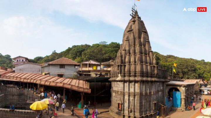 जिन भी लोगों का जन्म 8, 17 या 26 तारीख को हुआ है, उनका स्वामी शनि होता है. इस अंक के लोगों को महाराष्ट्र के भीमाशंकर ज्योतिर्लिंग मंदिर जाने की सलाह दी जाती है.