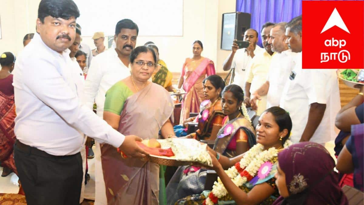 கர்ப்பிணி பெண்களுக்கு வளைகாப்பு செய்து வைத்து சீர்வரிசை வழங்கிய மாவட்ட ஆட்சியர்... மயிலாடுதுறையில் நெகிழ்ச்சி..