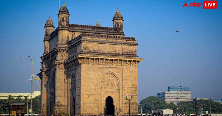 सौंदला ग्रामसभा पहले भी सामाजिक सुधार के लिए कई कदम उठा चुकी है. विधवाओं के खिलाफ भेदभावपूर्ण रीतियों को खत्म करना. महिलाओं के लिए अपमानजनक भाषा के यूज पर रोक लगाना. सार्वजनिक स्थानों पर निगरानी और अनुशासन सुनिश्चित करना. इन कदमों से गांव में सकारात्मक बदलाव दिखा, जैसे विधवाओं के पुनर्विवाह और अपशब्दों पर जुर्माना वसूला जाना.