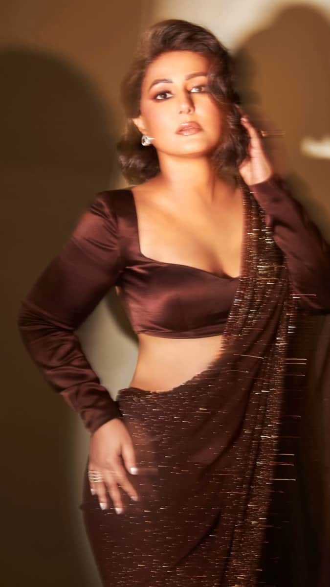 उसके बाद उन्होंने सीरियल से डेब्यू किया और ये  उनके जिंदगी का सबसे अच्छा डिसीजन साबित हुआ, अक्षरा के किरदार से हिना घर-घर मशहूर हो गईं.