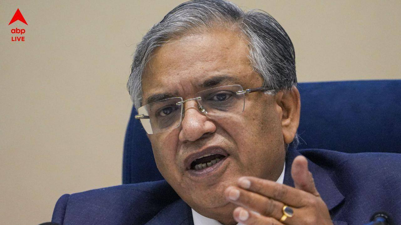 West Bengal SIR : একাধিক জেলাশাসকের ভূমিকায় ক্ষুব্ধ নির্বাচন কমিশন, কাউকে 'ধমক', কাউকে সতর্কবার্তা !