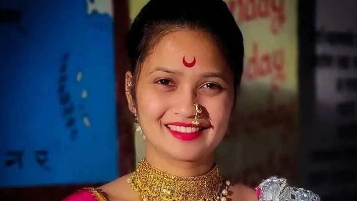 सध्या कुणीही व्हॅलेन्टाईन नसून, मी  माझ्या करिअरवर लक्ष केंद्रित करत असल्याचं गौतमी पाटीलनं ABPच्या पॉडकास्टमध्ये सांगितलं.