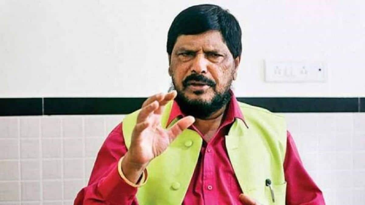 Ramdas Athawale: லிஸ்ட்டிலே இல்லாத அத்வாலே.. தமிழக தேர்தலில் போட்டி! இவ்ளோ காரணம் இருக்கா?
