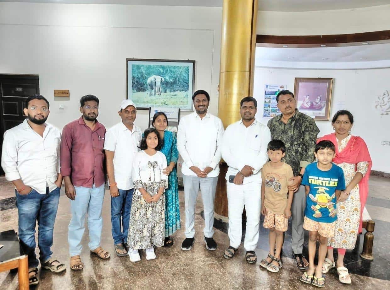 Adilabad Municipal Chairman: ఆదిలాబాద్ ఎన్నికల్లో బిగ్ ట్విస్ట్.. మున్సిపల్ చైర్మన్ గా ఇండిపెండెంట్ అభ్యర్థి!