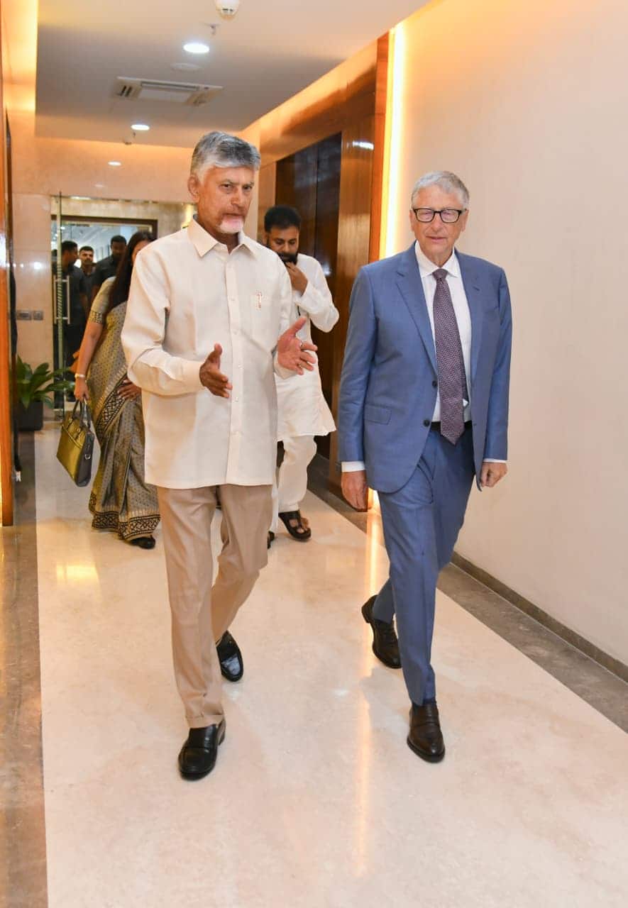 Bill Gates Amaravati Visit: ఏపీ సచివాలయంలో బిల్ గేట్స్, సీఎం చంద్రబాబుతో కీలక భేటీ