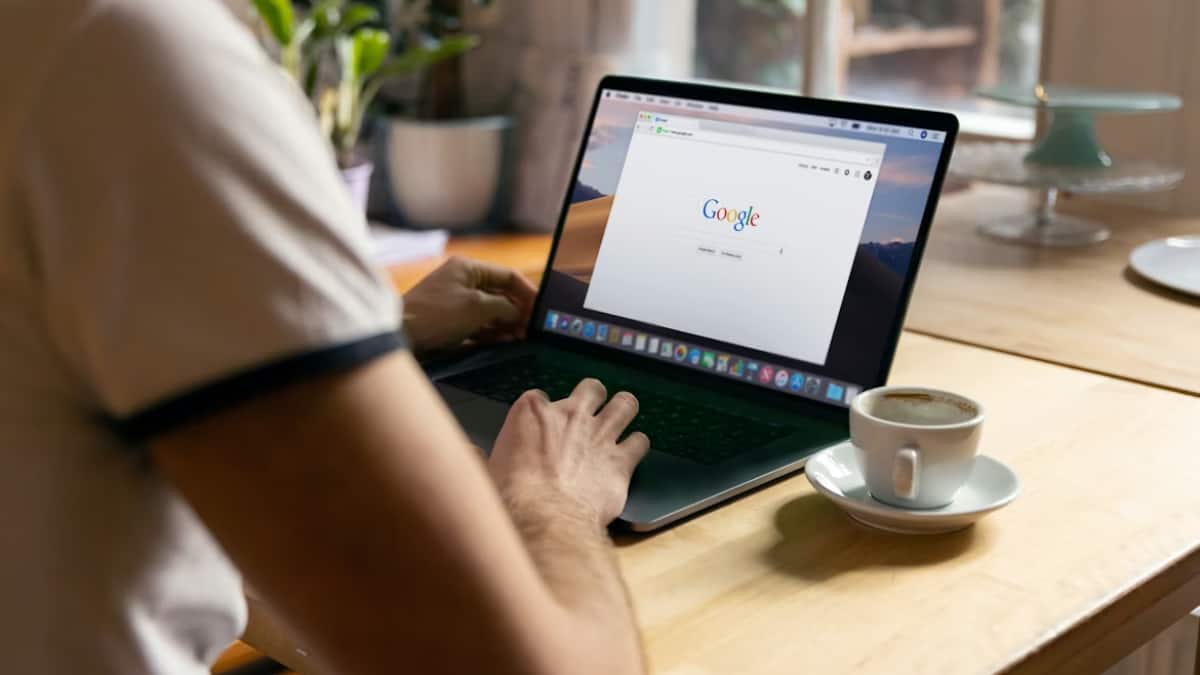 Google Is About To Punish Websites That Trap You With The Back Button