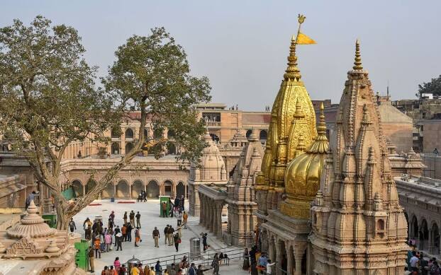 9,18,27 या जन्मतारखेच्या लोकांचा मूलांक 9 आहे. या जन्मतारखेचा स्वामी ग्रह मंगळ आहे. अंकशास्त्रानुसार, वाराणसीतील काशी विश्वनाथ मंदिराचे दर्शन घेतल्यास विशेष लाभ मिळू शकतो.