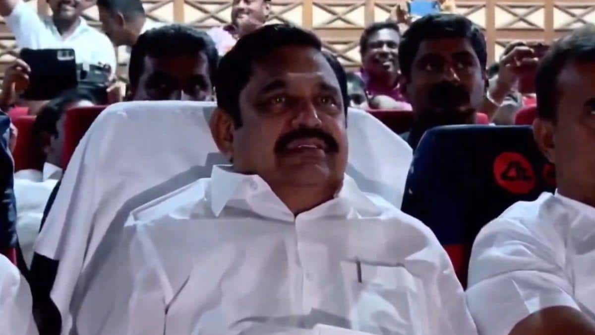 Edappadi Palaniswami: திடீரென கண் கலங்கிய எடப்பாடி பழனிசாமி.. நெகிழ்ந்த தொண்டர்கள்!
