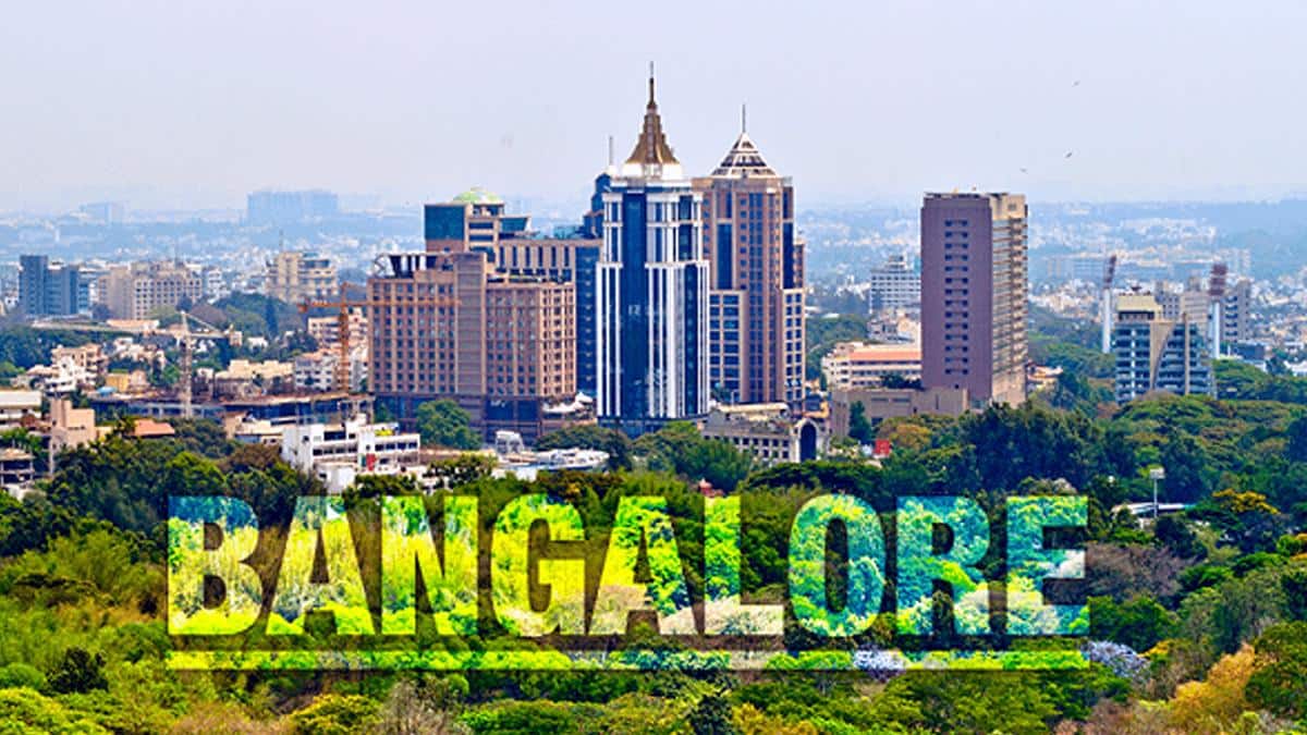 கர்நாடகாவில் பேருந்து ஊழியர்கள் போராட்டம்: பெங்களூரு-தமிழ்நாடு இடையே போக்குவரத்து முடங்குமா? பயணிகள் அதிர்ச்சி!