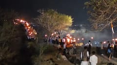 Chhatrapati Shivaji Maharaj Jayanti : छत्रपती शिवाजी महाराजांच्या जयंतीनिमित्त साताऱ्यात मशाल महोत्सव, हजारो मावळ्यांच्या सहभागानं अजिंक्यतारा उजळला