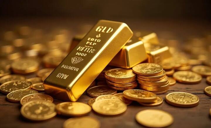23 कॅरेट सोने 3,138 रुपयांनी वाढून 1,54,115 रुपये प्रति 10 ग्रॅमवर पोहोचले.