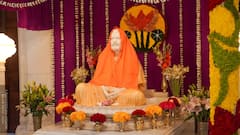 Ramkrishna Dev: শ্রীরামকৃষ্ণের জন্মতিথিতে কামারপুকুরে দেশ-বিদেশ থেকে ভক্তদের ভিড়, রাজপথে শোভাযাত্রা, বেলুড় মঠে ধর্মসভা