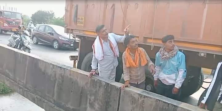 अपघाताचे फोटो पाहिले की अंगावर काटा आल्याशिवाय राहत नाही.