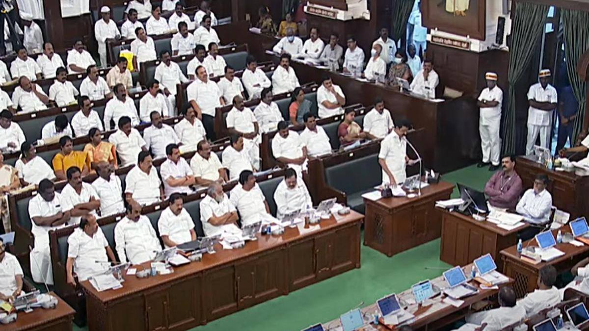 வெறும் 18 பேர்தான்! சட்டசபைக்கு லீவு போடாமல் போன எம்.எல்.ஏ.க்கள் - யார்? யார்?