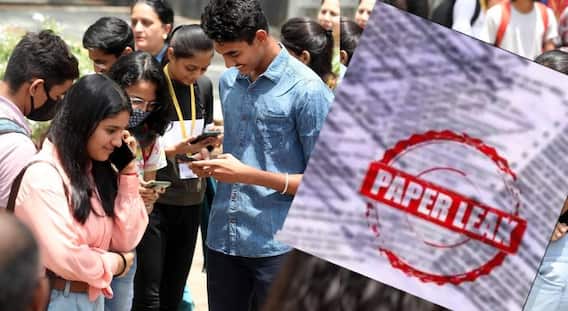 Nagpur News : नागपुरात बारावीचे 2 पेपर फुटले, फिजिक्स अन् केमिस्ट्रीचा पेपर तासाभरापूर्वीच आला व्हाट्सअपवर, शालेय शिक्षण मंत्र्यांचे चौकशीचे आदेश
