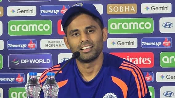 T20 World Cup ની આ મેચ બાદ બહુ ગુસ્સામાં હતો અક્ષર પટેલ, સૂર્યકુમાર યાદવે માંગી હતી માફી, જાણો શું હતો મામલો T20 World Cup ની આ મેચ બાદ બહુ ગુસ્સામાં હતો અક્ષર પટેલ, સૂર્યકુમાર યાદવે માંગી હતી માફી, જાણો શું હતો મામલો
