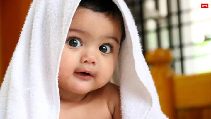 मूलांक 3 वालों का स्वामी गुरु या बृहस्पति है, जिसे रूलिंग प्लैनेट भी कहा जाता है. इसलिए अंक 3 के बच्चों को 