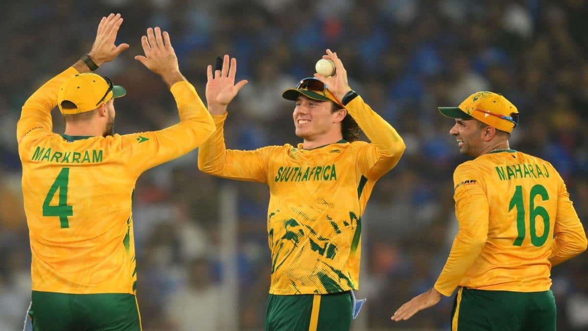 T20 WC IND vs SA: மகாமட்டமான தோல்வி.. இந்தியாவை சுருட்டி வீசிய தென்னாப்பிரிக்கா! காலை வாரிய கடப்பாரை பேட்டிங்!