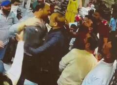 ਮਸ਼ਹੂਰ ਗਾਇਕ ਦਾ ਪੈ ਗਿਆ ਪੰਗਾ! ਕੱਪੜੇ ਦੇ ਸ਼ੋਅਰੂਮ ‘ਚ ਲੱਗੇ ਕੁੱਟਮਾਰ ਦੇ ਦੋਸ਼