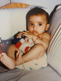 बेटे अभिमन्यु दस्सानी के बर्थडे पर भाग्यश्री ने शेयर कीं अनदेखी फोटोज