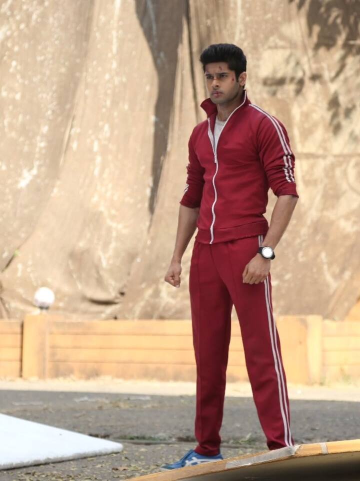 कुछ सालों के ब्रेक के बाद भाग्यश्री ने दोबारा एंटरटेनमेंट इंडस्ट्री में कदम रखा. वह रियलिटी शो स्मार्ट जोड़ी में अपने पति के साथ नजर आई. अब वह जल्द ही रितेश देशमुख की आगामी फिल्म 'राजा शिवाजी' में दिखाई देंगी, जो 1 मई को सिनेमाघरों में रिलीज होने वाली है.
