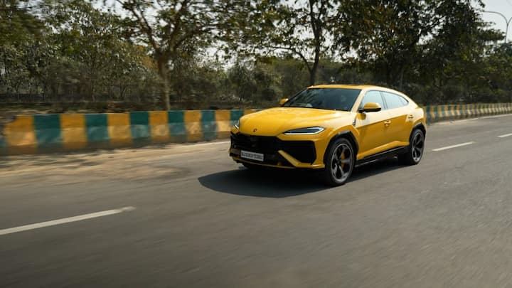 A refreshed front end and slimmer headlamps give the Urus SE a sharper, modern edge. (Somnath Chatterjee)