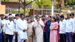 Sunetra Pawar: राज्यपालांच्या अभिभाषणावेळी सभागृह खचाखच भरलं, सुनेत्रा पवारांना खास स्थान, कोणत्या जागी आसनस्थ?