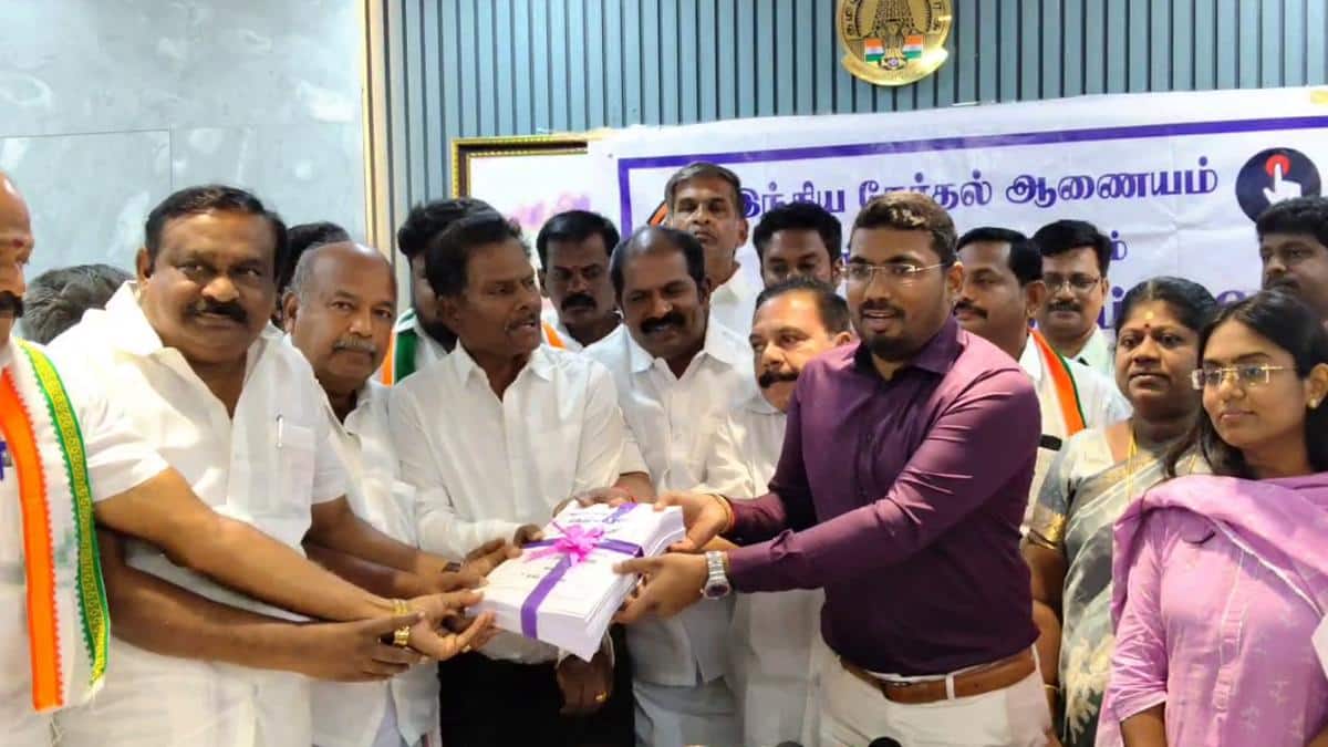 தேனி & திண்டுக்கல்: இறுதி வாக்காளர் பட்டியல் வெளியீடு! உங்கள் தொகுதியில் எத்தனை வாக்காளர்கள்? முழு விவரம்!