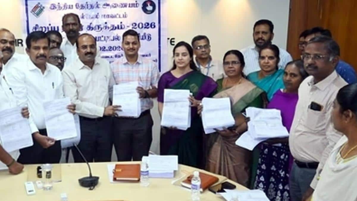 திருநெல்வேலி: இறுதி வாக்காளர் பட்டியல் வெளியீடு! 1.65 லட்சம் பேர் நீக்கம், உங்கள் பெயர் உள்ளதா? உடனே சரிபார்க்கவும்!