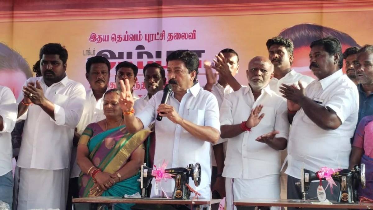 மோடி எங்களுடன் இருக்கிறார், கல்விக்கடன் நிச்சயம் ரத்தாகும்! - அதிரடி காட்டிய சி.வி. சண்முகம்