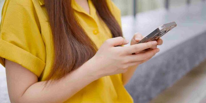 हालांकि 5G का विस्तार जारी है और 6G को लेकर चर्चाएं शुरू हो चुकी हैं लेकिन विशेषज्ञ मानते हैं कि आम उपयोगकर्ताओं के लिए मजबूत 4G नेटवर्क भी पर्याप्त हो सकता है. असली चुनौती यह है कि बढ़ते डेटा ट्रैफिक और AI तकनीकों के दबाव के बीच इंफ्रास्ट्रक्चर का खर्च कौन उठाएगा.