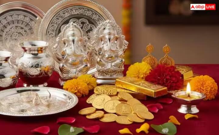 ਜੇਕਰ ਤੁਸੀਂ ਪੂਜਾ ਲਈ ਚਾਂਦੀ, ਪਿੱਤਲ ਜਾਂ ਤਾਂਬੇ ਦੇ ਭਾਂਡਿਆਂ ਦੀ ਵਰਤੋਂ ਕਰਦੇ ਹੋ, ਤਾਂ ਉਨ੍ਹਾਂ ਨੂੰ ਦੁਬਾਰਾ ਵਰਤਿਆ ਜਾ ਸਕਦਾ ਹੈ। ਇਸੇ ਤਰ੍ਹਾਂ, ਮੂਰਤੀਆਂ, ਘੰਟੀਆਂ, ਸ਼ੰਖ, ਮੰਤਰ ਜਾਪ ਦੀ ਮਾਲਾ, ਸ਼ੰਖ ਅਤੇ ਆਸਣ ਵਰਗੀਆਂ ਟਿਕਾਊ ਚੀਜ਼ਾਂ ਨੂੰ ਵੀ ਦੁਬਾਰਾ ਵਰਤਿਆ ਜਾ ਸਕਦਾ ਹੈ।