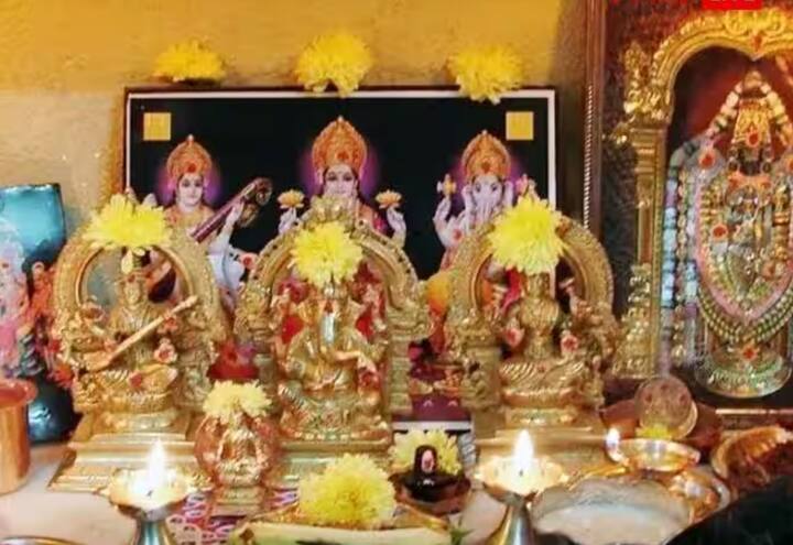 ਹਾਲਾਂਕਿ, ਭੇਟਾਂ, ਪਾਣੀ, ਫੁੱਲ, ਮਾਲਾ, ਚੰਦਨ, ਕੁੰਮਕੁੰਮ, ਧੂਪ, ਨਾਰੀਅਲ, ਅਤੇ ਜਗਦੇ ਦੀਵੇ ਤੋਂ ਬਚੇ ਹੋਏ ਤੇਲ ਜਾਂ ਘਿਓ ਵਰਗੀਆਂ ਚੀਜ਼ਾਂ ਨੂੰ ਦੁਬਾਰਾ ਕਦੇ ਵੀ ਪੂਜਾ ਵਿੱਚ ਨਹੀਂ ਵਰਤਣਾ ਚਾਹੀਦਾ। ਇਨ੍ਹਾਂ ਦੀ ਮੁੜ ਵਰਤੋਂ ਉਨ੍ਹਾਂ ਦੀ ਪਵਿੱਤਰਤਾ ਨੂੰ ਨਸ਼ਟ ਕਰ ਦਿੰਦੀ ਹੈ।