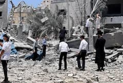 Iran Israel War :  परदेशात असणाऱ्या महाराष्ट्रातील नागरिकांसाठी सुरक्षा ॲडव्हायझरी जारी, सुचनांचं पालन करण्याचं आवाहन 