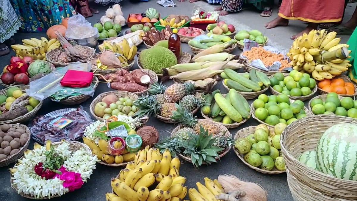 பழனி முருகன் கோயிலில் குவிந்த பக்தர்கள்: தைப்பூசத்திற்குப் பின்னும் தொடரும் கூட்டம்! குறவர் இனத்தவரின் சீர்வரிசை!