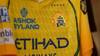 CSK Jersey: தோனி அணியும் அதே ஜெர்சி வேண்டுமா? சிஎஸ்கே 'பிளேயர் எடிஷன்' முதல் 'ஃபேன் டீ' வரை - அதிரடி விலை விபரங்கள்