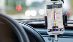 ડ્રાઈવિંગ દરમિયાન જીવ બચાવી શકે છે તમારા ફોનનું આ ફીચર! 90 ટકા લોકો નહીં જાણતા હોય