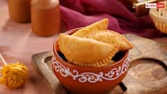 Holi 2026: क्या इंडियन मिठाई है गुजिया, जानें भारत तक कैसे पहुंचा इसका स्वाद?