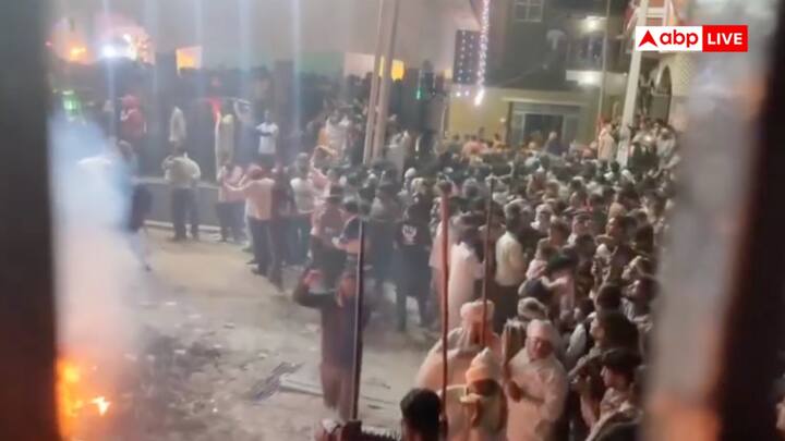 फालैन गांव की यह होली सिर्फ एक त्योहार नहीं, बल्कि श्रद्धा, तप और विश्वास का जीवंत उदाहरण बन चुकी है.