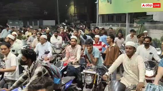 Parbhani News: खत्म हो जाएगा पेट्रोल! ईरान युद्ध की आशंका से परभणी में पंपों पर भीड़, फुल करवाए टैंक Parbhani News: खत्म हो जाएगा पेट्रोल! ईरान युद्ध की आशंका से परभणी में पंपों पर भीड़, फुल करवाए टैंक