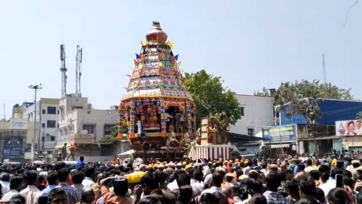கோவையை குலுக்கிய கோனியம்மன் தேர்விழா... தேர் நகர, பக்தர்கள் “அரோகரா” முழக்கம்...