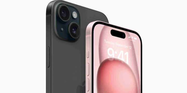 iPhone 15 को कंपनी ने तीन स्टोरेज विकल्प 128GB, 256GB और 512GB में बाजार में उतारा था. लॉन्च के समय 256GB वेरिएंट की कीमत 89,900 रुपये रखी गई थी लेकिन अब कीमत घटने के बाद यह मॉडल 69,900 रुपये में लिस्ट किया गया है. इसके अलावा ग्राहकों को 5,000 रुपये का स्टोर डिस्काउंट और करीब 2000 रुपये का बैंक कैशबैक भी मिल सकता है. इन ऑफर्स के बाद इस वेरिएंट की प्रभावी कीमत लगभग 62,900 रुपये तक पहुंच जाती है जो इसे पहले से काफी किफायती बना देती है.