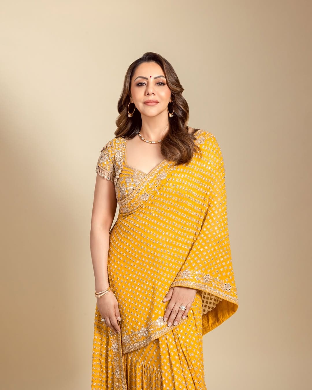 Gauri Khan is a famous interior designer and film producer. He has designed stunning homes and offices for international and Indian celebs like Roberto Cavalli, Mukesh Ambani, Ralph Lauren, Jacqueline Fernandez, Karan Johar and Sidharth Malhotra. She has been Shahrukh Khan's wife since 1991 and co-founded Red Chillies Entertainment with him in 2002. In 2018, she was also included in the list of Fortune India's '50 Most Powerful Women'.